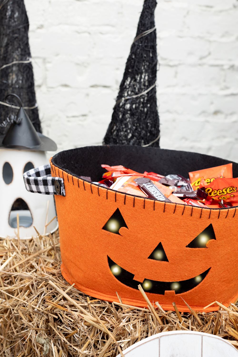 Reversible Ghost & Jack-O-Lantern Bucket
