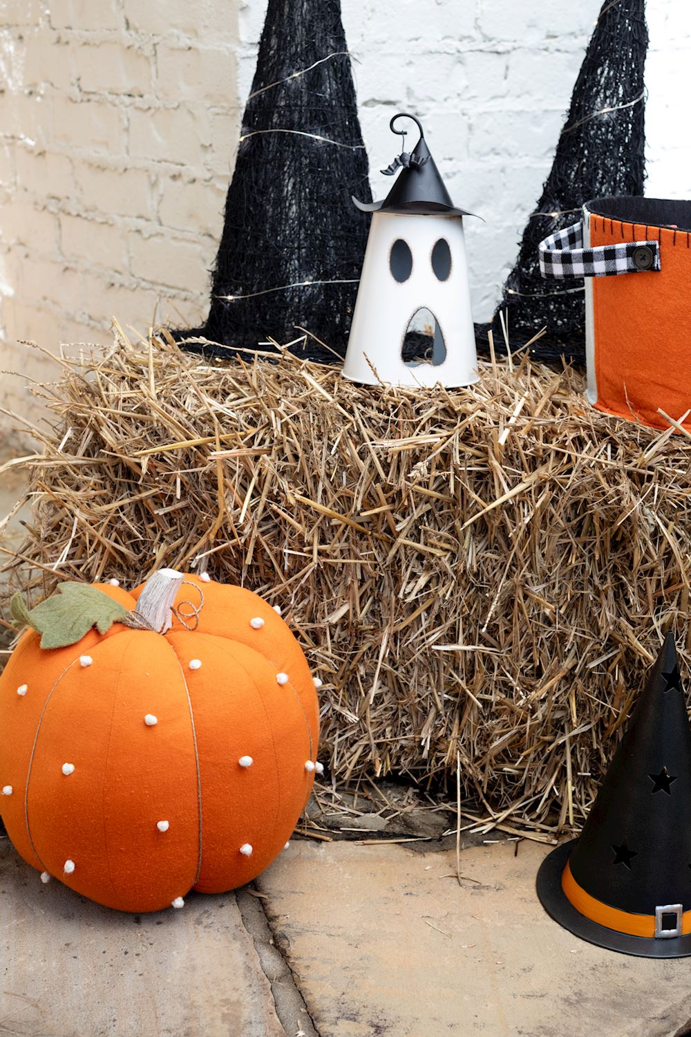 Reversible Ghost & Jack-O-Lantern Bucket